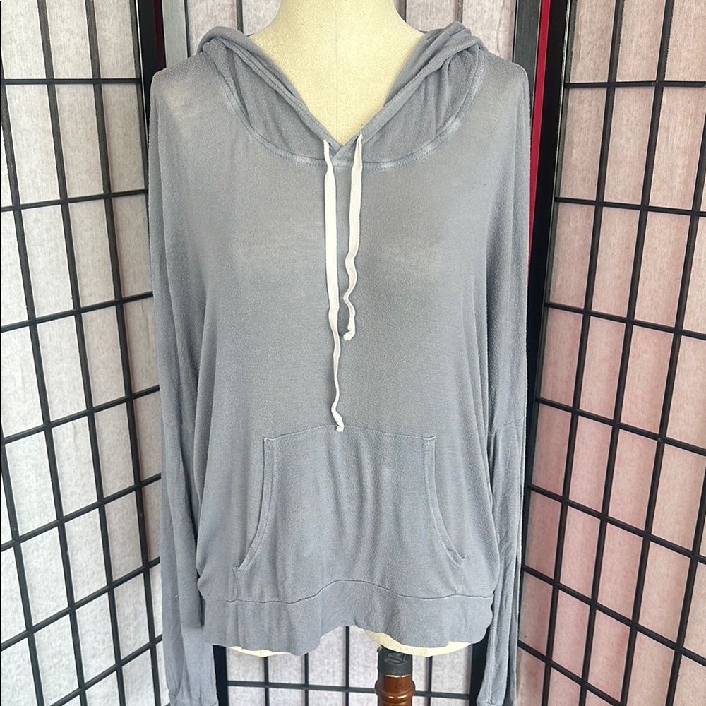 Brandy Melville lightweight, long sleeve hoodie